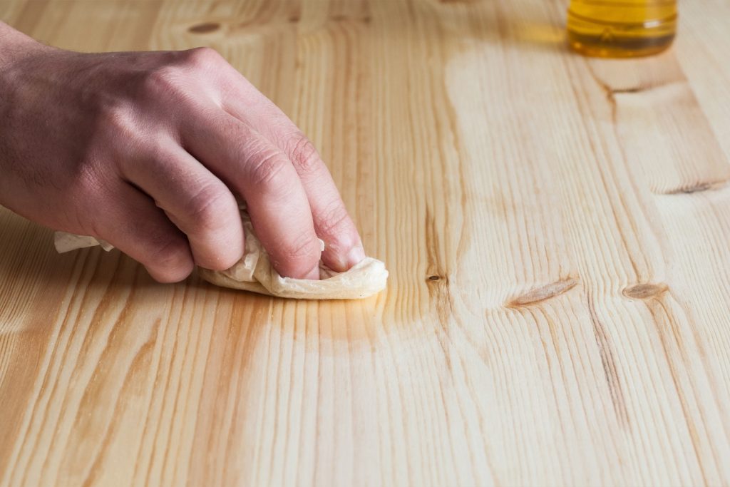 Polishing hardwood furniture with a wax-free polish