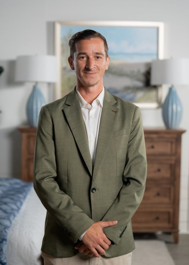 Kyle Paradise, Furniture Specialist